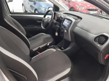 Thumbnail Toyota AYGO