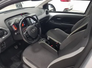 Thumbnail Toyota AYGO