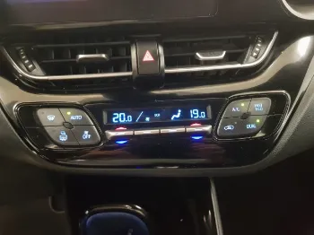 Miniatura Toyota CHR