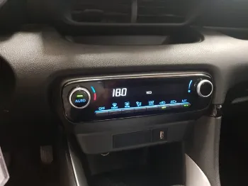 Miniatura Toyota YARIS