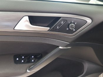 Miniatura Volkswagen Golf