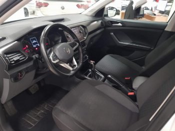 Thumbnail Volkswagen T-cross