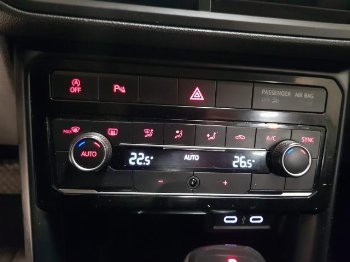 Thumbnail Volkswagen T-cross