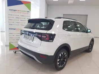 Thumbnail Volkswagen T-CROSS