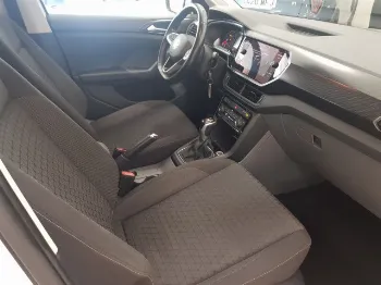Thumbnail Volkswagen T-CROSS