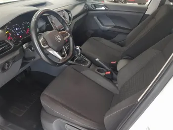 Thumbnail Volkswagen T-CROSS