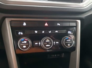 Thumbnail Volkswagen T-roc