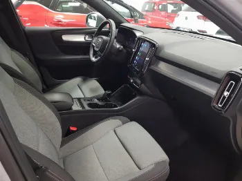 Miniatura Volvo XC40