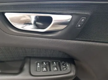 Miniatura Volvo XC60