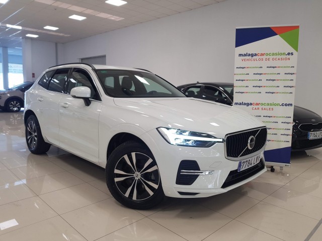 Volvo XC60 B4D MOMENTUM PRO de segunda Mano en Málaga