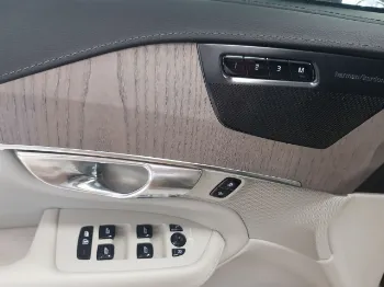 Miniatura Volvo XC90