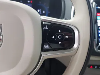 Miniatura Volvo XC90